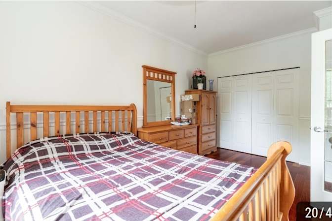 Julie Tuoi Ngo's room