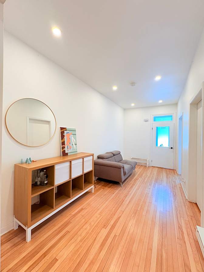 HelloMontreal's room