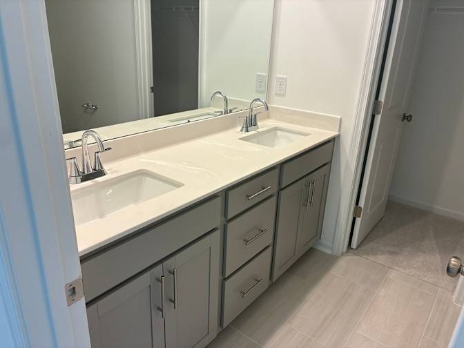 Alcove Rooms's room