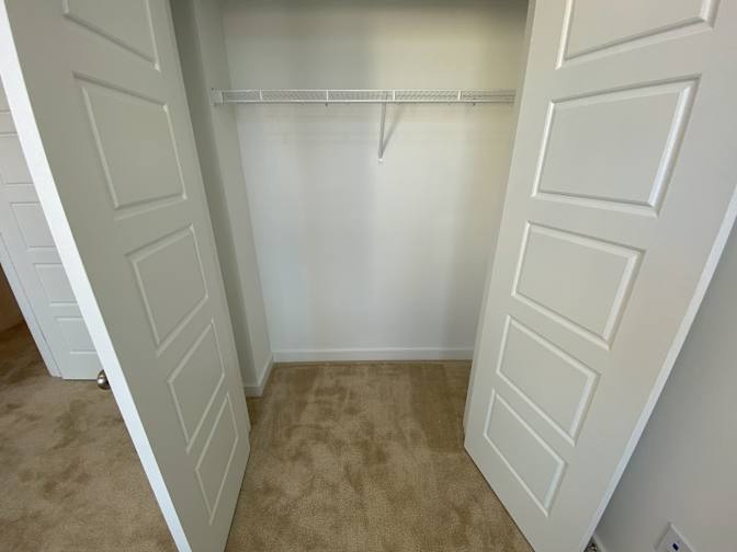 Alcove Rooms's room