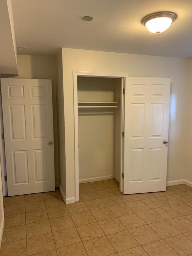 Alcove Rooms's room
