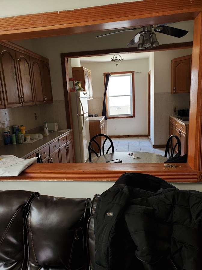 Chris 's room