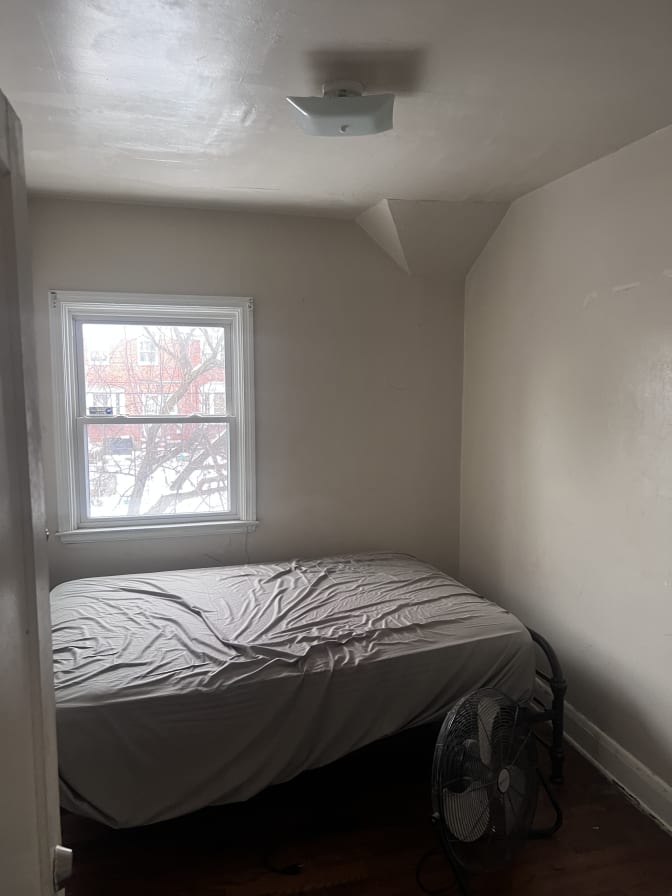 Lasean's room