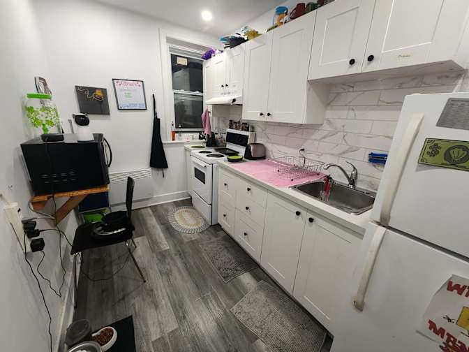 Alex and Kia's room