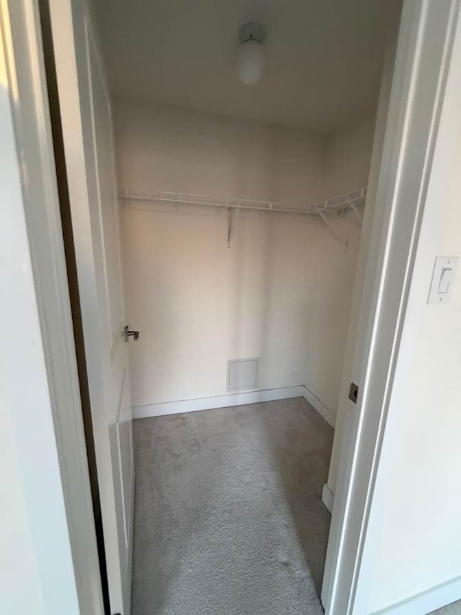 Jade Chen's room
