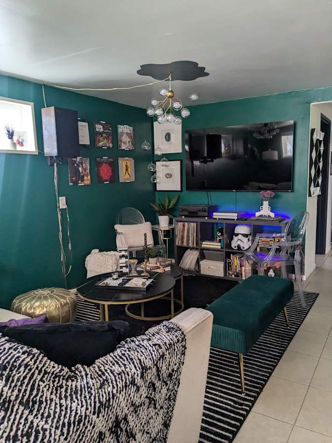 Jenn's room