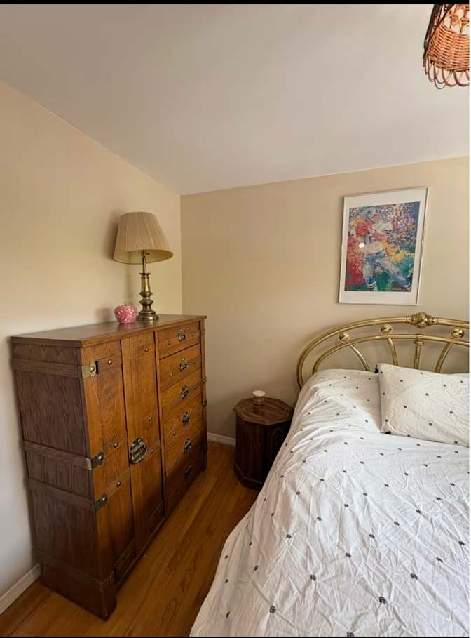 Sara's room
