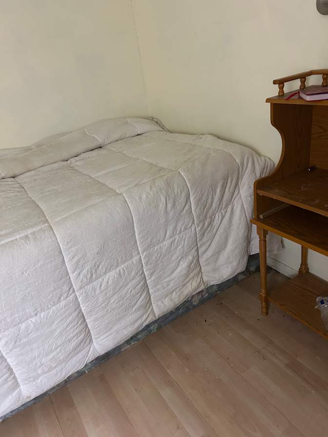 Leticia solis's room