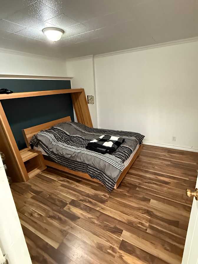 Serena's room
