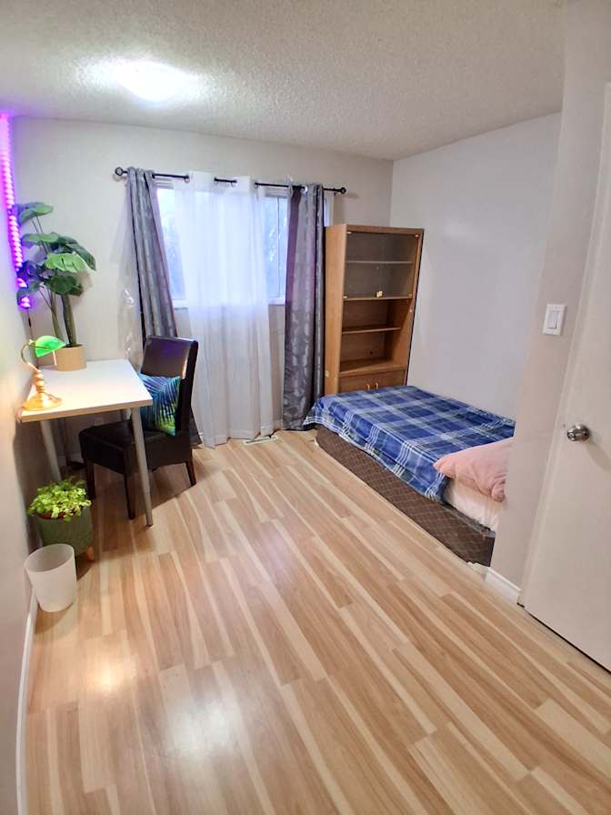 Zen's room