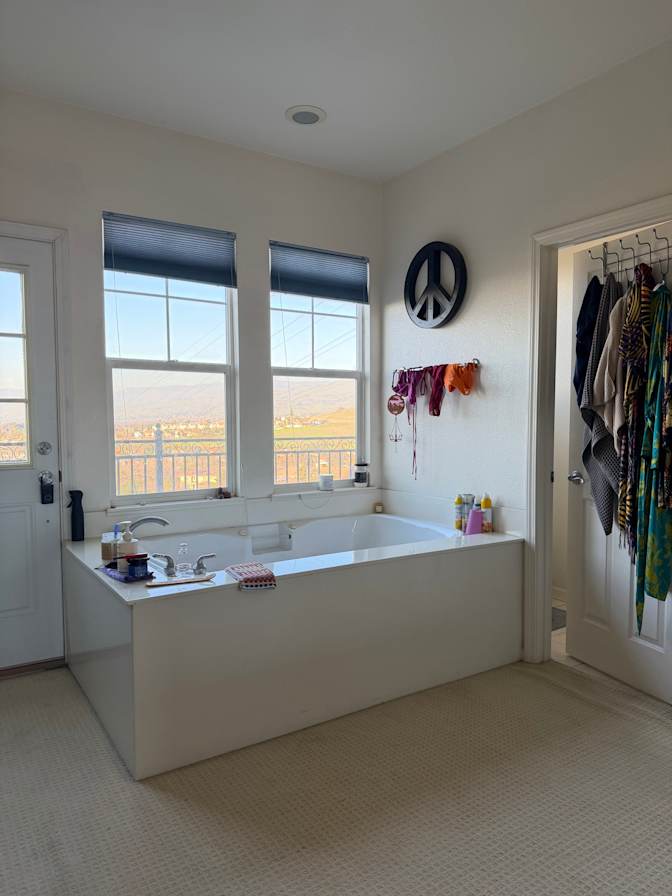 Ali's room