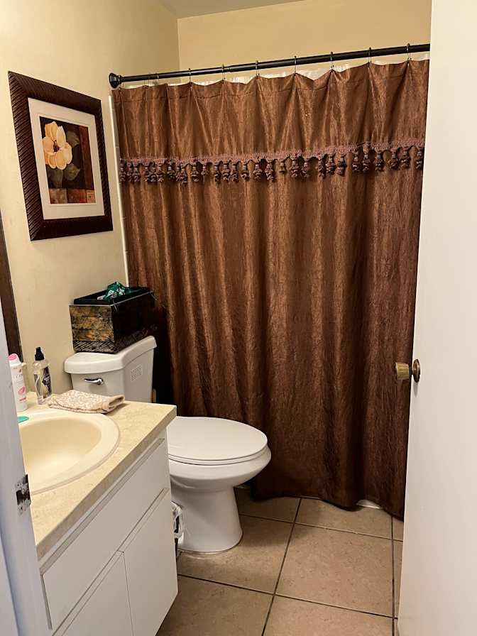 Shelly's room