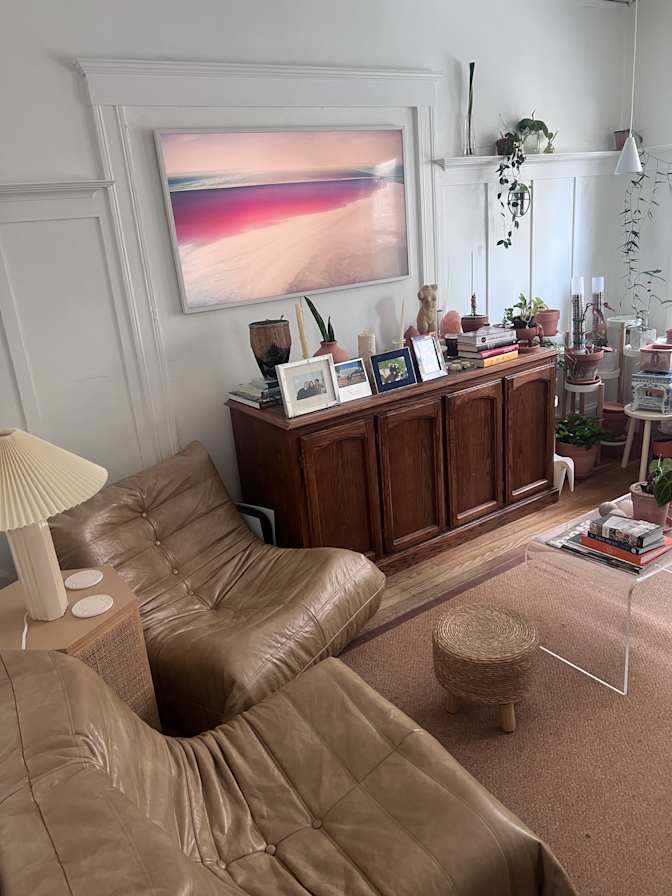 Anthar's room