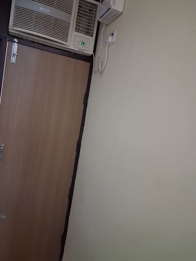 B Kumar's room