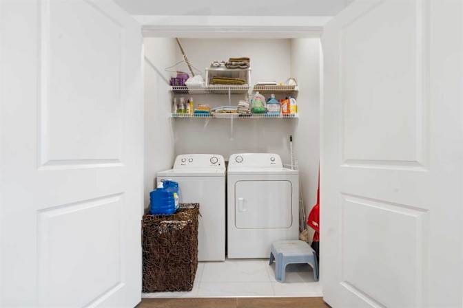 Meng Qiong Huang's room