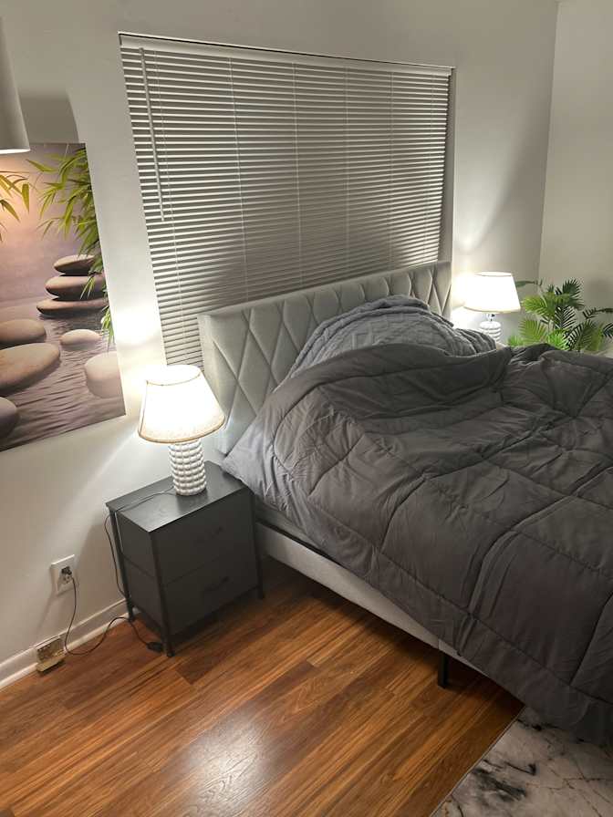 Avraham gour's room