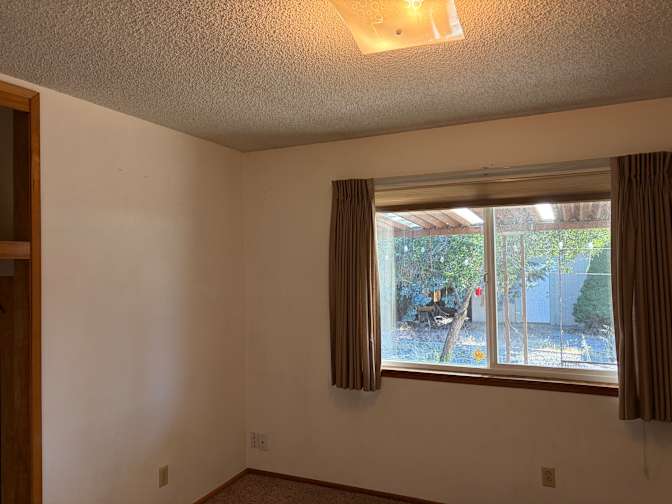 Kaitlyn's room