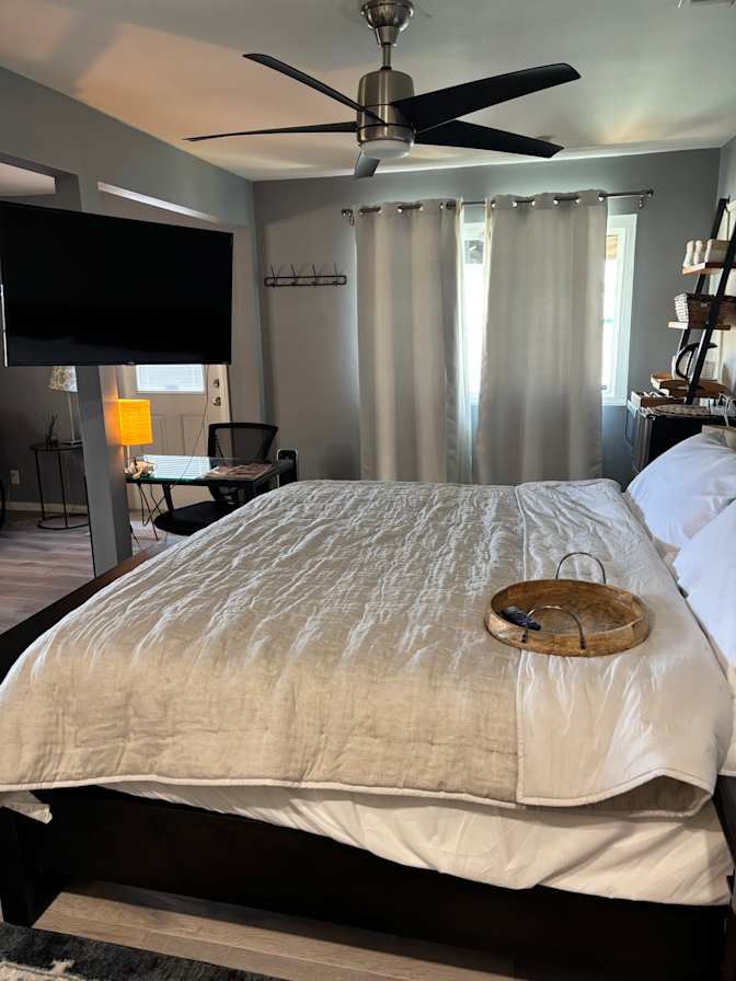 Casa de Reyna's room