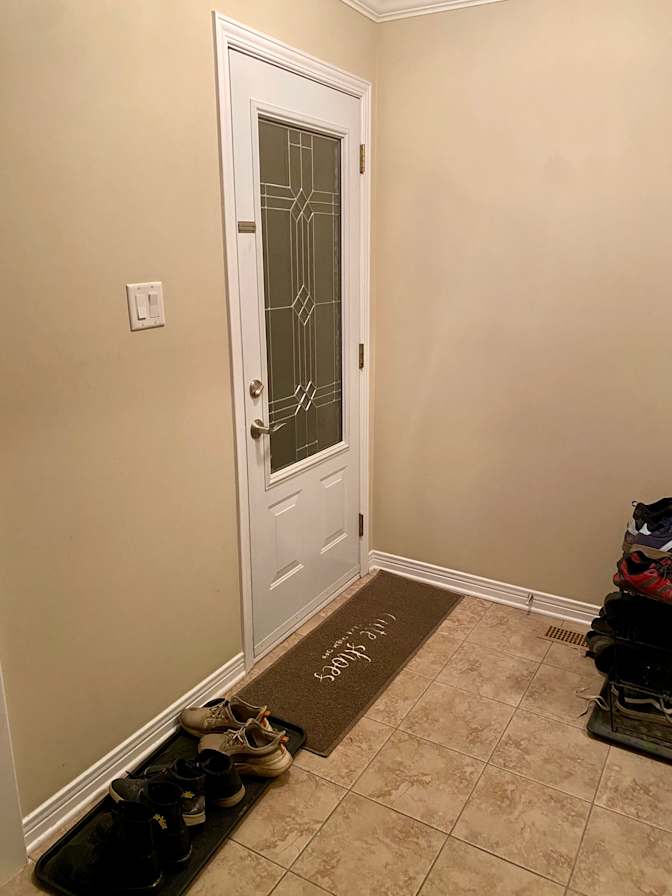 Son Ngo's room