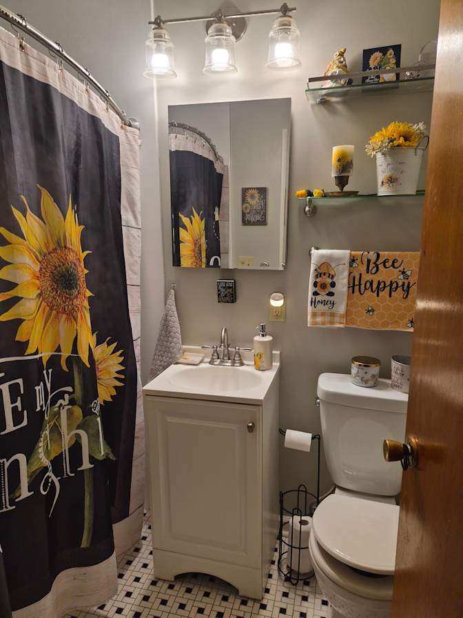 Brenda Sue Mcelhiney's room