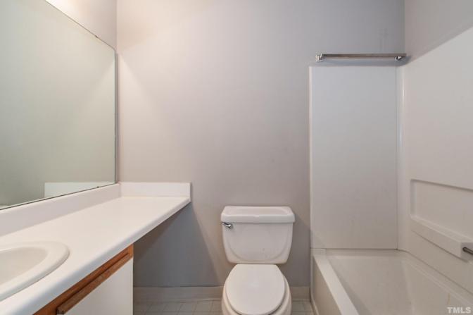 Alcove Rooms's room