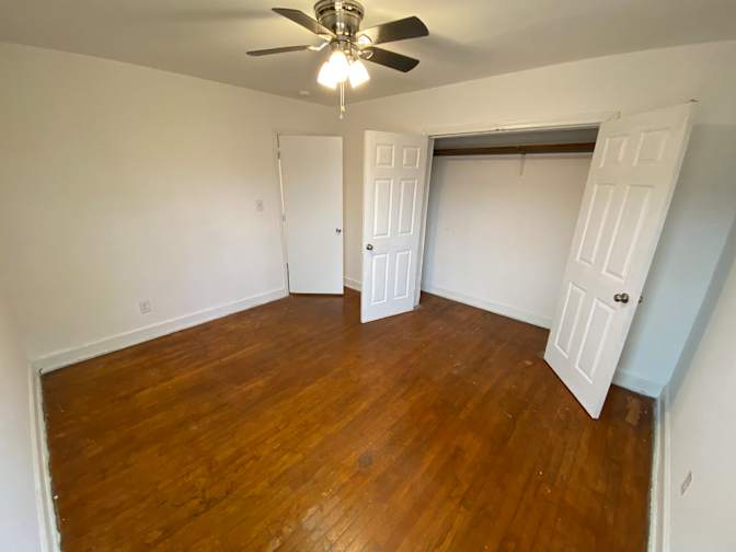Alcove Rooms's room