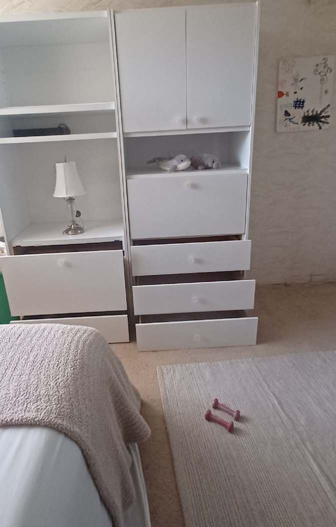 Dee Jones's room