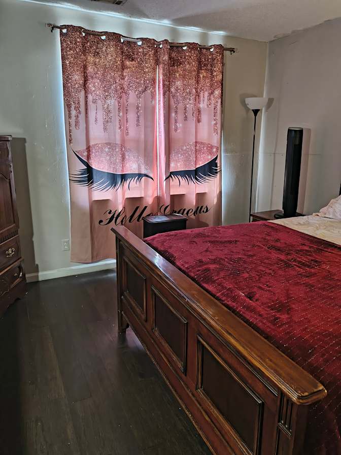Jennifer's room