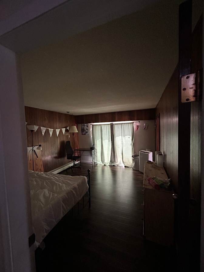 Sumi's room