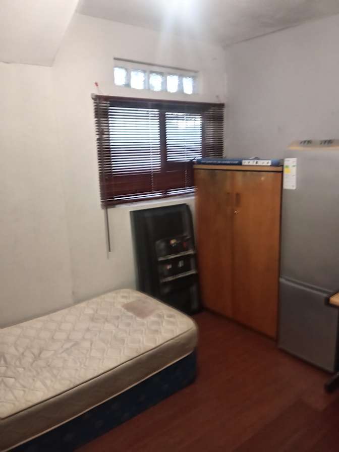 Muneer's room