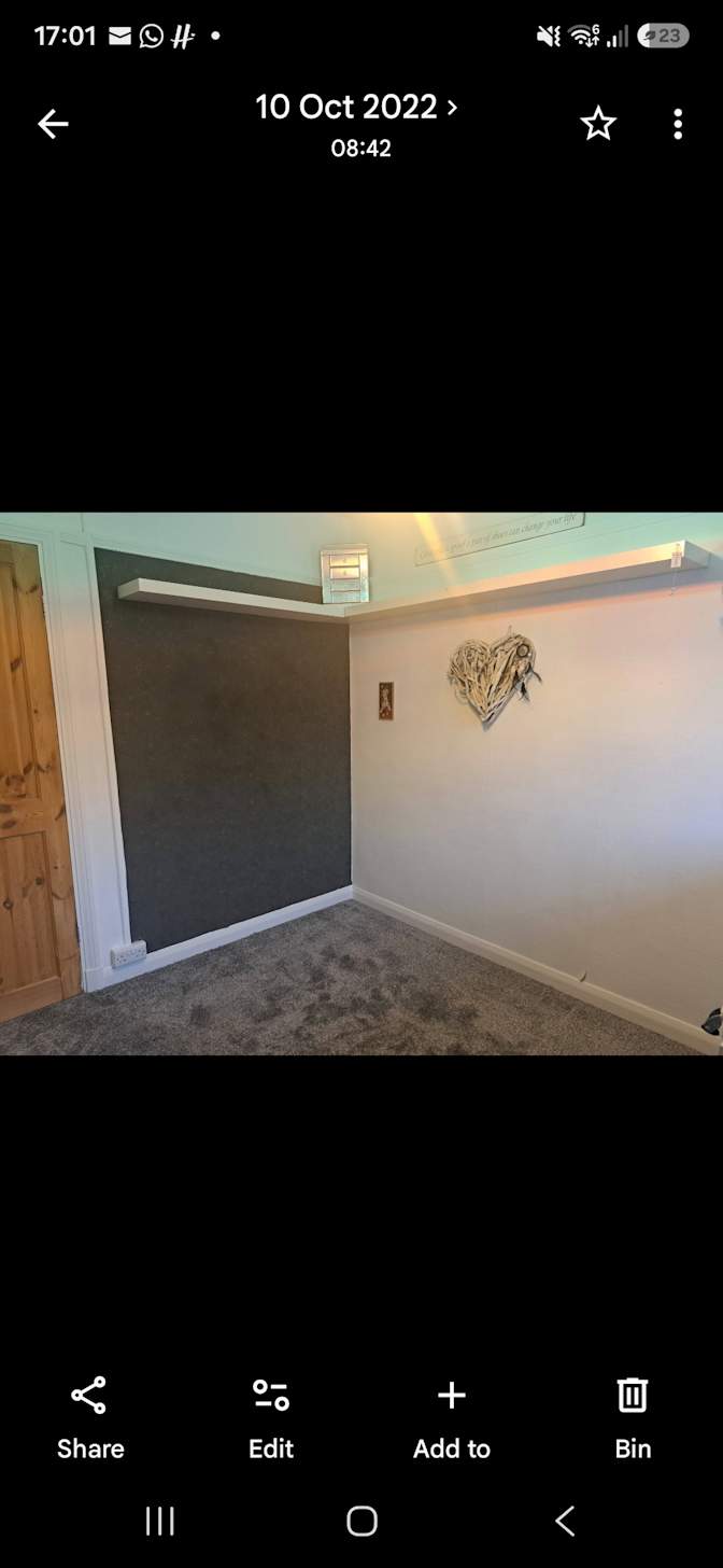 Cindy's room