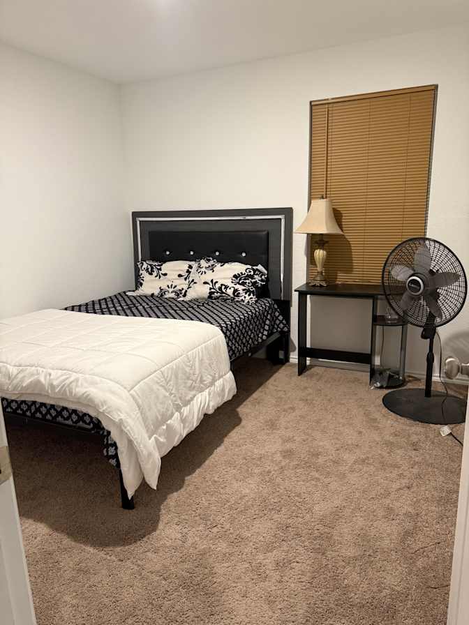 Carlos Diaz's room