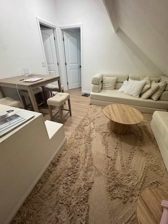 Shirlly's room