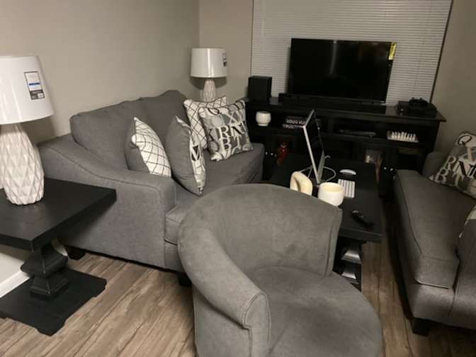 Charles hanohano's room