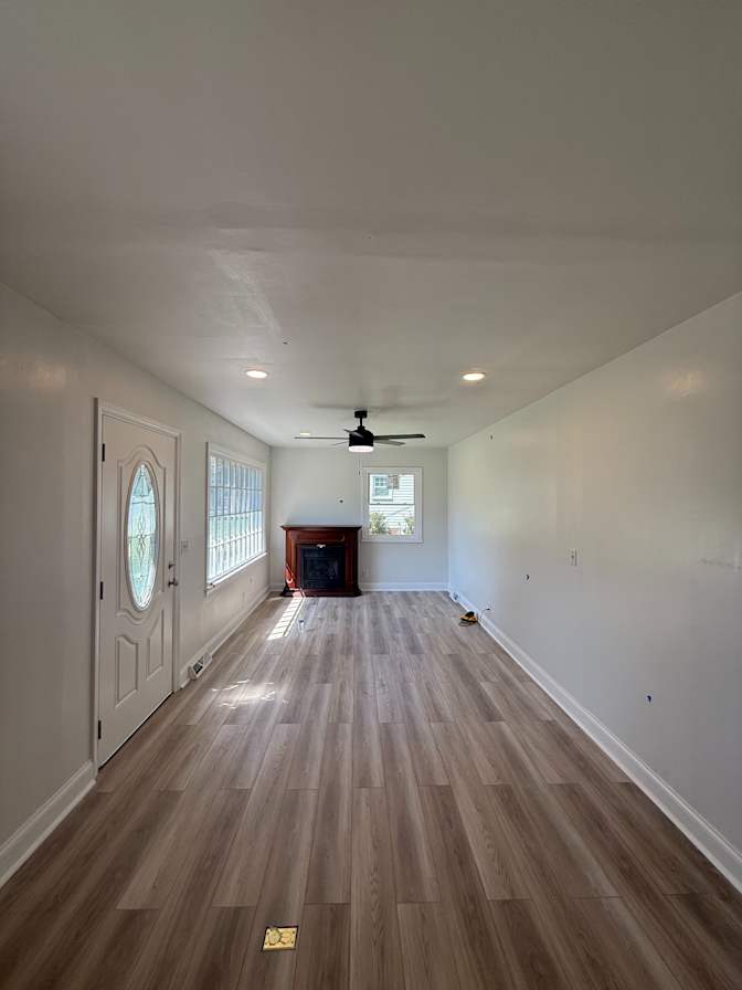Alcove Rooms's room