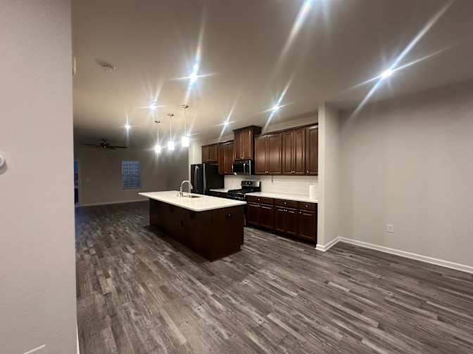 Alcove Rooms's room