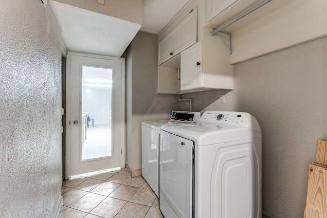 StarCity Homes's room