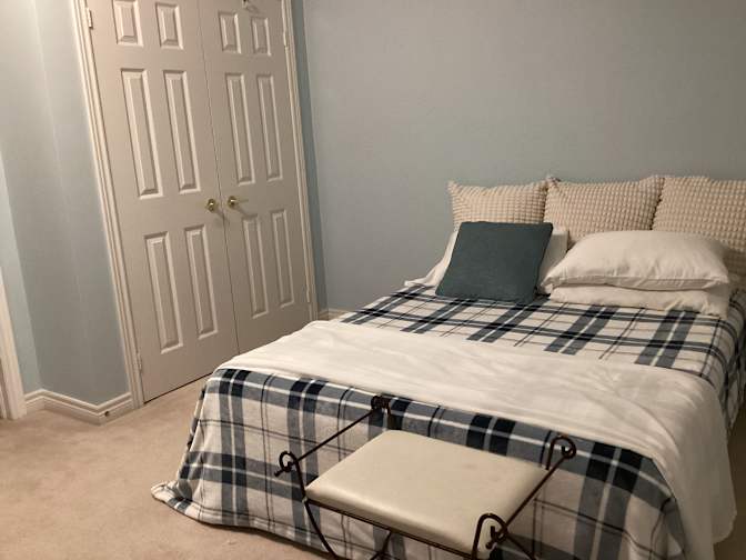 Oscar's room