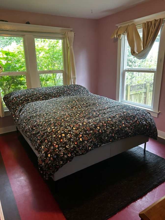 Yahanna Nash's room