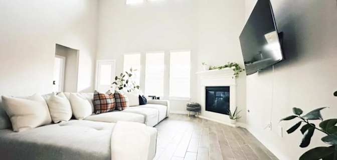 Jennifer's room