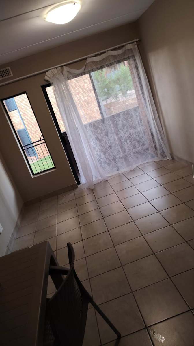 Nhlaluko's room