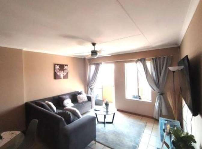 Azande Mkhulisa's room