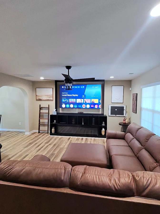 Alcove Rooms's room