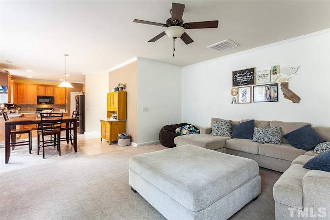 Alcove Rooms's room