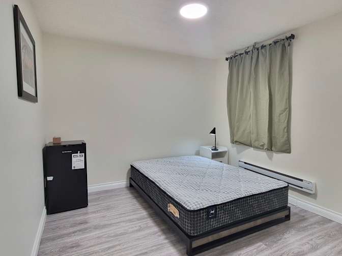 Lyn K's room
