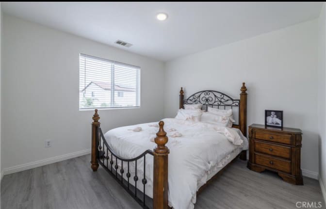 Vivian's room