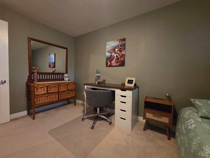 Aishe's room