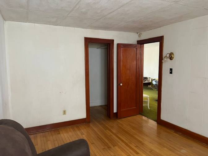 Gerald Montello's room