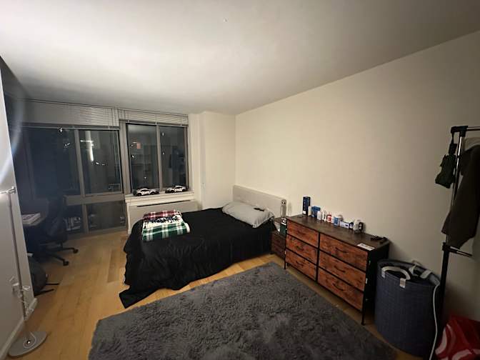 Rooholla's room