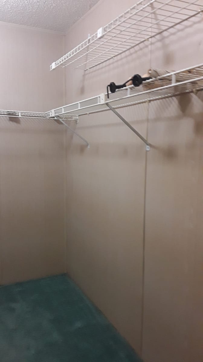EVELYN's room